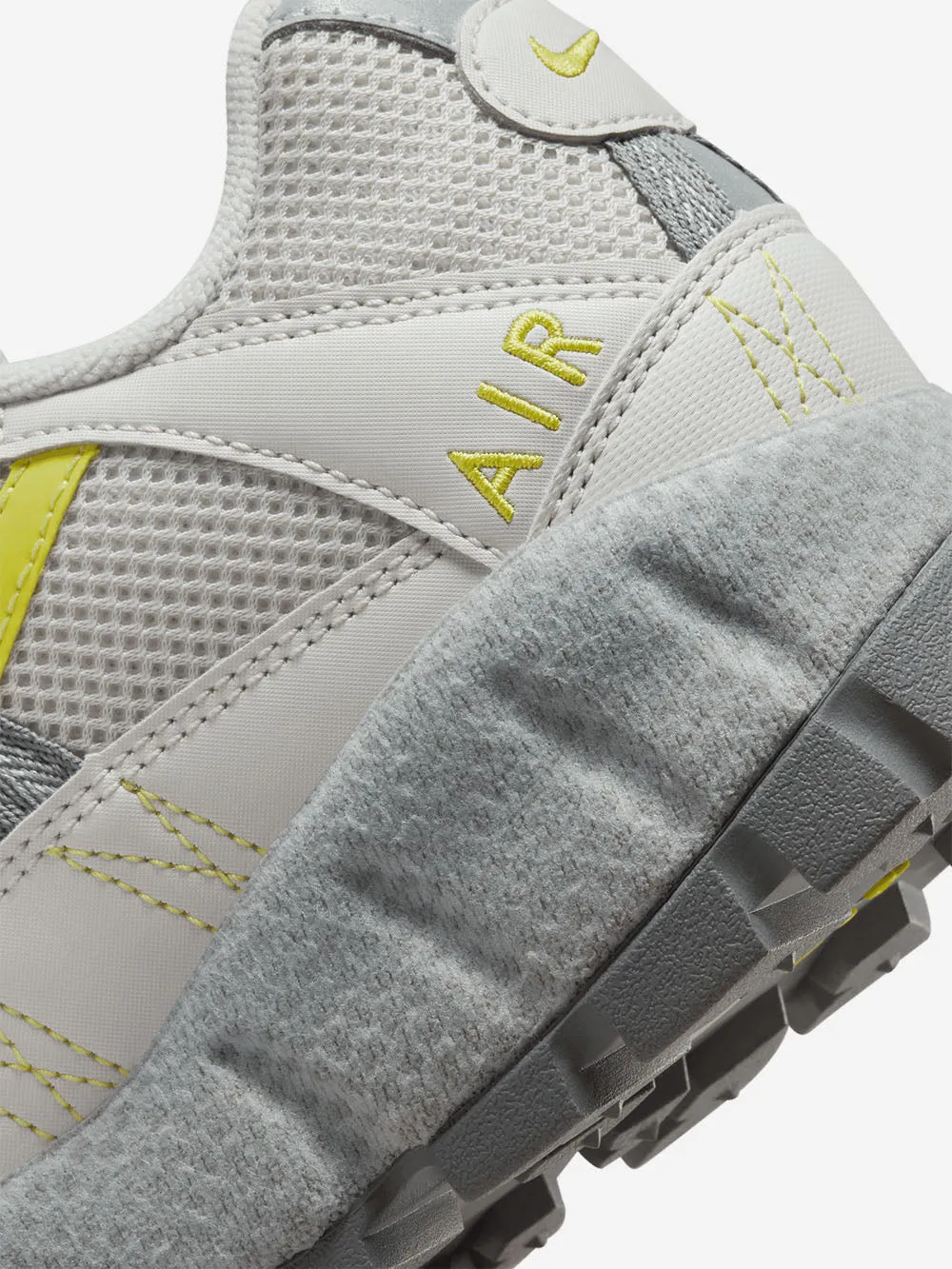 Air Humara Light Bone Sneakers