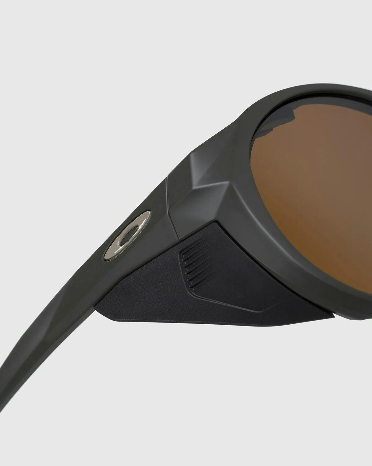 Oakley – Clifden Prizm Tungsten Polarized Lenses Matte Olive Frame | Highsnobiety Shop