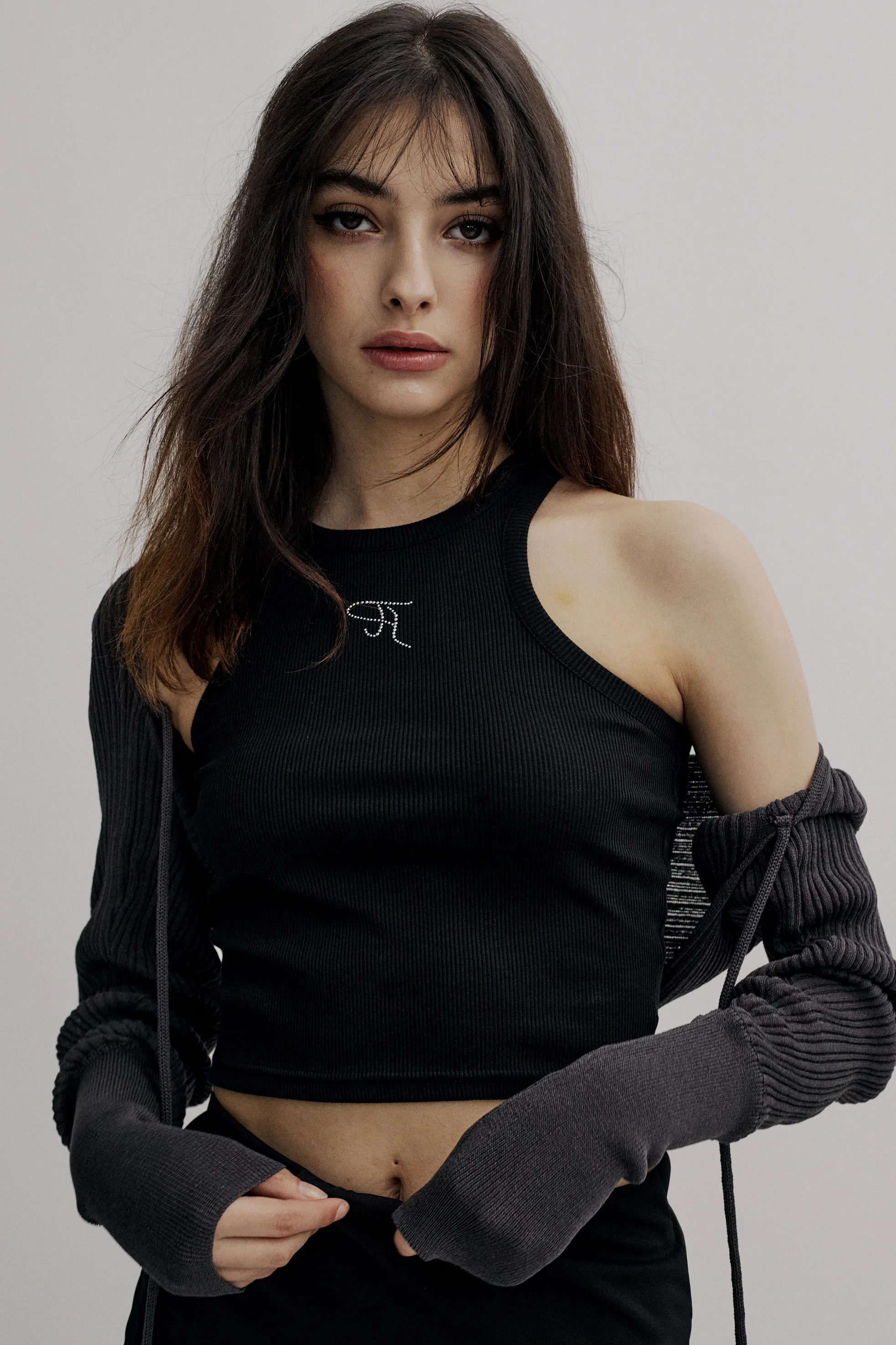 threetimes  |Blended Fabrics Street Style Plain Logo Cropped Tops